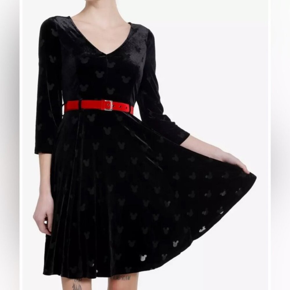 NWOT Disney/Her Universe Mickey Mouse Velvet Retro Dress